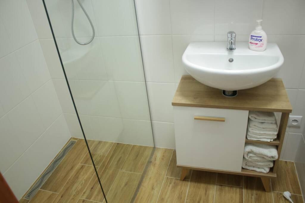 Apartman - Dlhe Diely Apartment Bratislava Ngoại thất bức ảnh